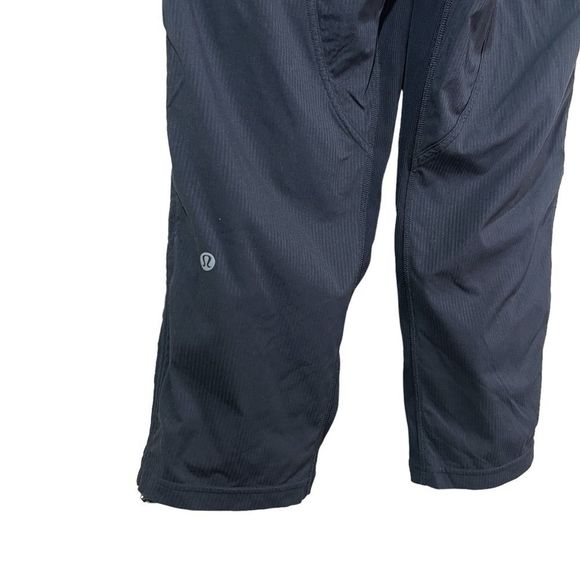 Lululemon Athletica Women’s Black On The Fly Drawstring Capri Pants Size 10 - Picture 10 of 11